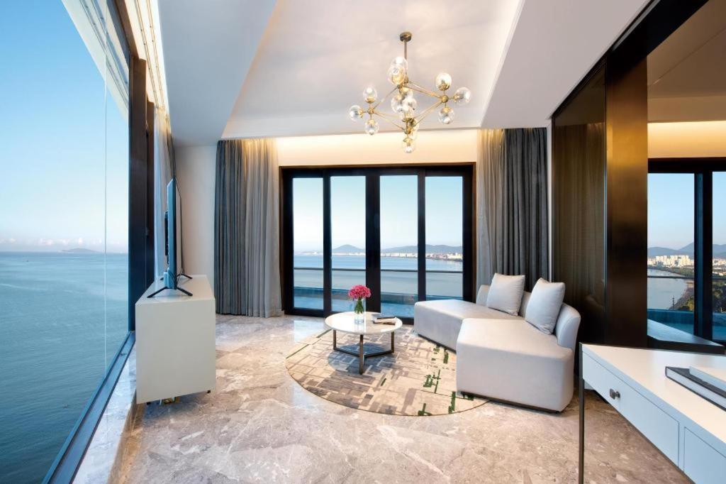 Rock Platinum Sea View Hotel سانيا المظهر الخارجي الصورة